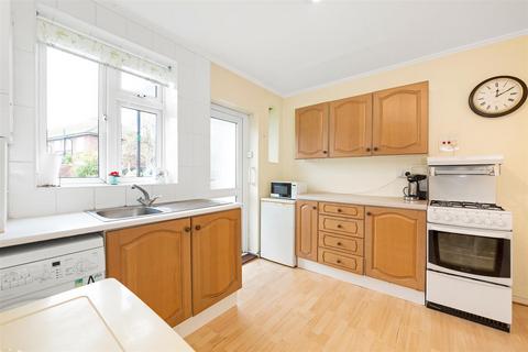 87 Rowan Road, London, SW16 5HZ