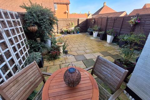 3 bedroom terraced house for sale, College Chase, Silsoe, MK45 4GE