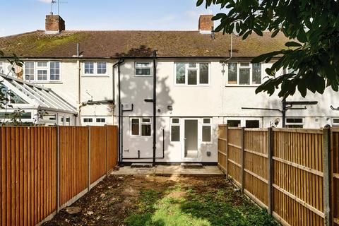 3 bedroom terraced house for sale, Gaston Way, Shepperton, TW17