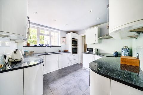 3 bedroom apartment for sale, Cobbetts Hill, Weybridge, KT13