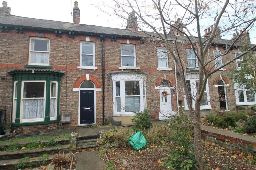 Princess Road, Ripon HG4 3 bed terraced house for sale £189,950