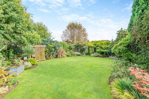 5 bedroom detached house for sale, Pigeonwick, Harpenden, Hertfordshire