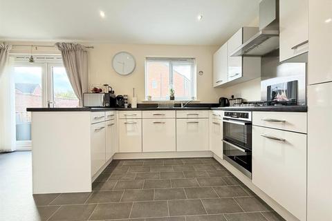 3 bedroom detached house for sale, Rondel Street, Shrewsbury