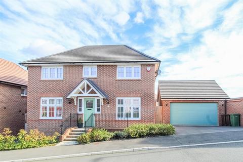 4 bedroom detached house for sale, Blackwell Crescent, Wakefield WF1