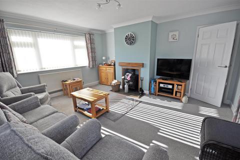 2 bedroom detached bungalow for sale, Ditchling Way, Hailsham