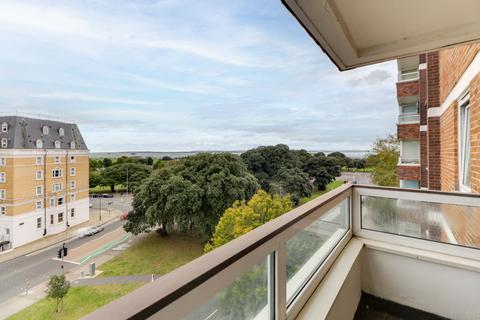 2 bedroom apartment for sale, Blount Road, Old Portsmouth