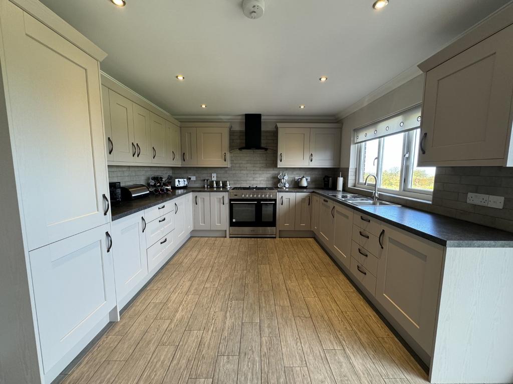 Open Plan Kitchen/Dining Room