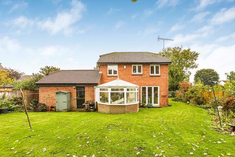 4 bedroom detached house for sale, Kingsland, Potters Bar, EN6