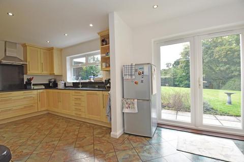 4 bedroom detached house for sale, Clyst Hydon, Cullompton