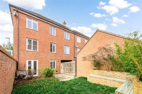 2 Blacksmiths Way, Woburn Sands, Milton Keynes, MK17 8GN