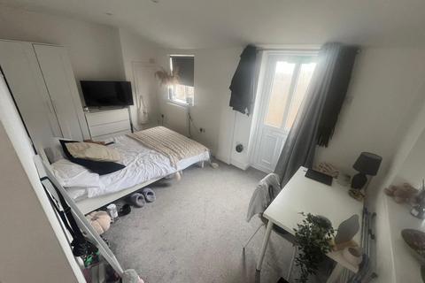 6 bedroom house to rent, Ferndale Road, Bristol BS7