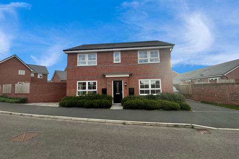 4 bedroom detached house to rent, Cortusa Drive, Longridge PR3