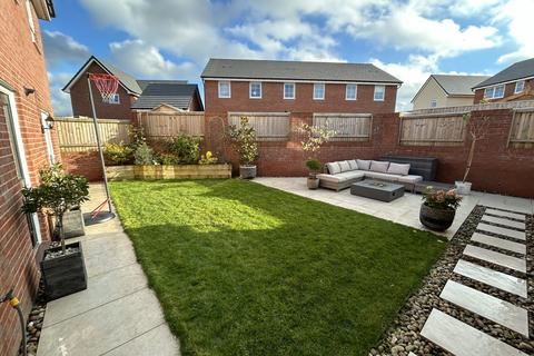 4 bedroom detached house to rent, Cortusa Drive, Longridge PR3