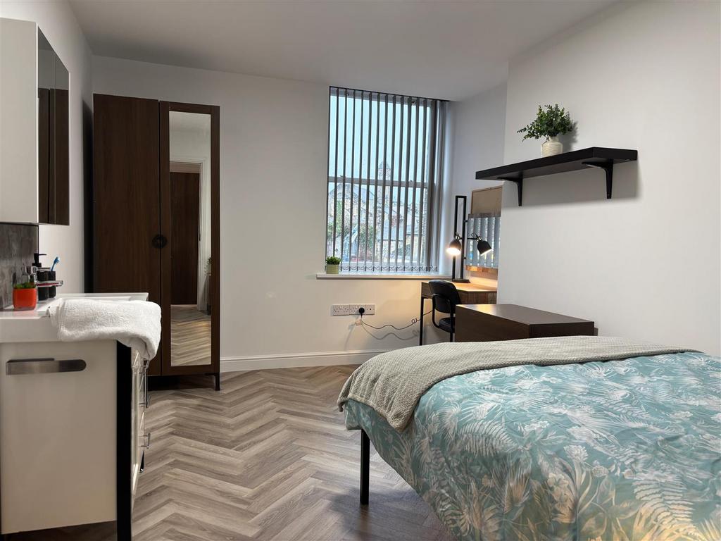 Bedroom 2.png