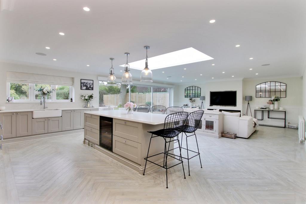 Kitchen Family Room