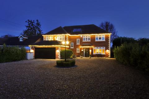 5 bedroom detached house for sale, New Barn Road, Longfield, Kent, DA3