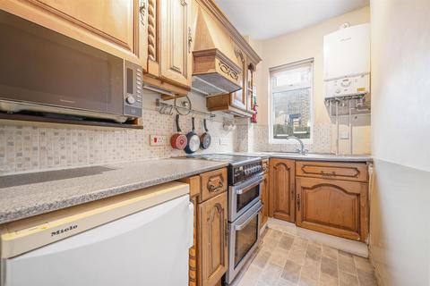 3 bedroom maisonette for sale, Oakmead Road, London SW12