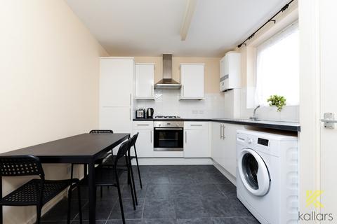 3 bedroom flat to rent, Tanners Hill, Deptford, London, SE8