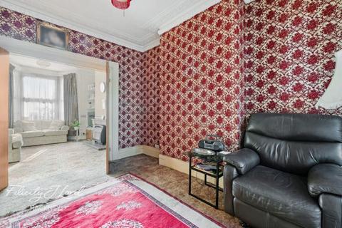 3 bedroom terraced house for sale, Marcon Place, Hackney, E8