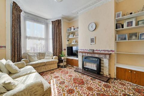 3 bedroom terraced house for sale, Marcon Place, Hackney, E8