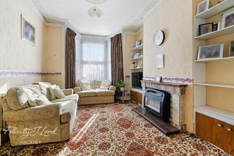 3 bedroom terraced house for sale, Marcon Place, Hackney, E8