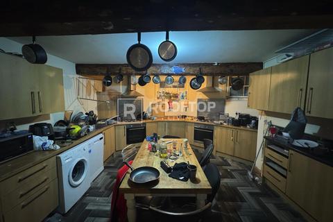 10 bedroom house to rent, Regent Park Avenue, Leeds LS6