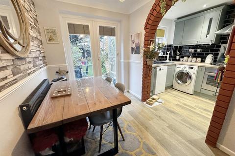 2 bedroom end of terrace house for sale, Bearwood