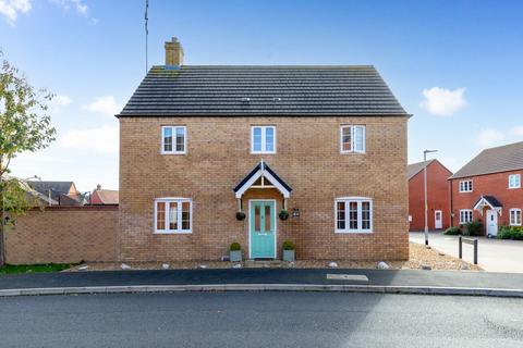 4 bedroom detached house for sale, Lime Tree Corner, Central Bedfordshire MK43