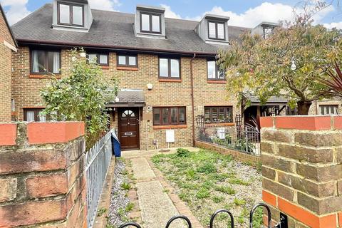 4 bedroom townhouse for sale, Larch Road, Leyton