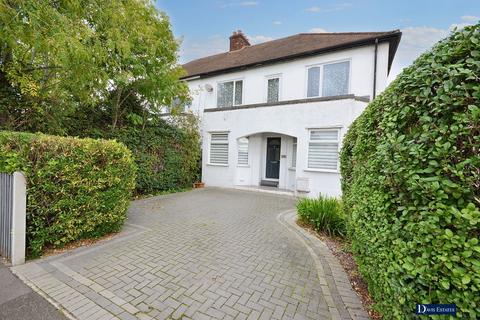 2 bedroom maisonette for sale, Southend Arterial Road, Hornchurch, RM11