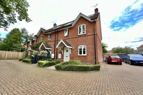 4 bedroom end of terrace house for sale, Filia Cottages, Vicarage Lane, Hound Green