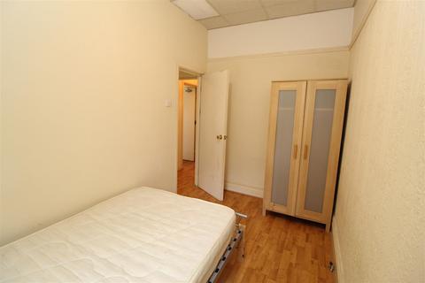 1 bedroom flat to rent, Ninian Road, Cardiff CF23