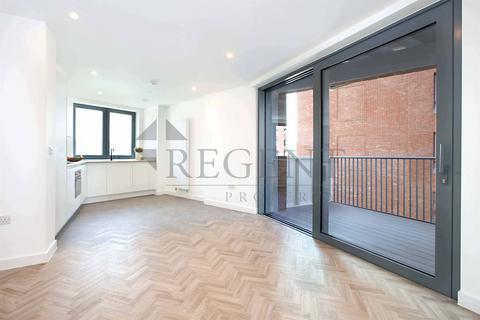 1 bedroom apartment for sale, River Apartments, Gillender Street, E3