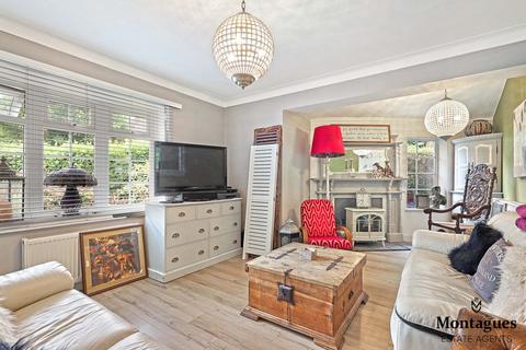 6 Green Walk, Ongar, CM5 9HR