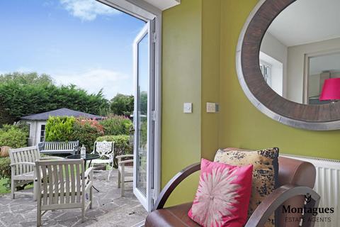 6 Green Walk, Ongar, CM5 9HR