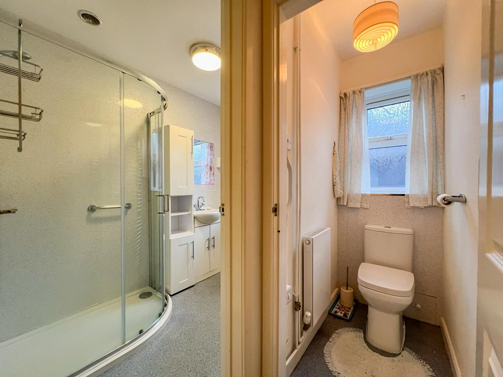 Shower room &amp; WC