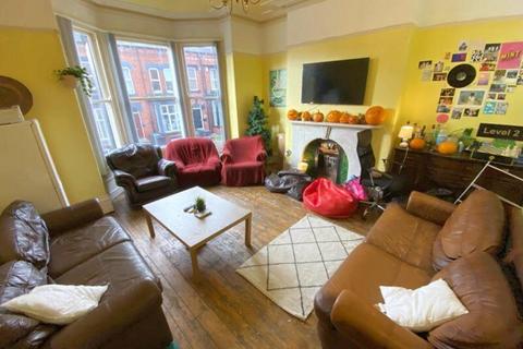 8 bedroom house to rent, Regent Park Terrace, Leeds LS6