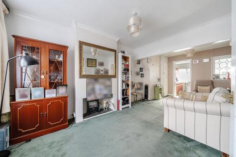 2 bedroom terraced house for sale, Cowper Close, Welling