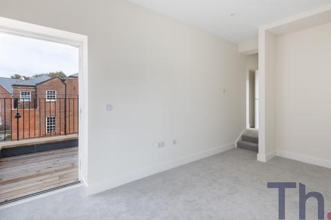 2 bedroom end of terrace house for sale, 26 Whitecroft Park, Newport PO30