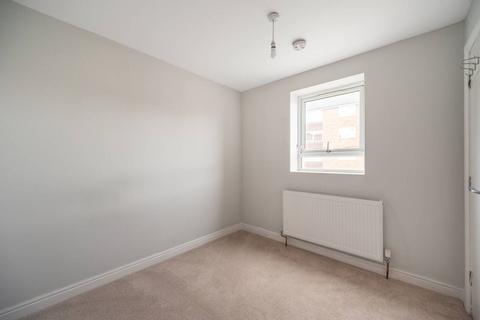 5 bedroom end of terrace house for sale, High Road, New Southgate, London, N11