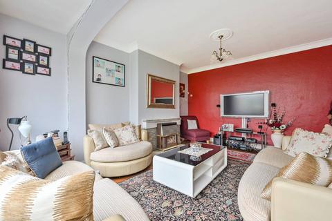 20 Raeburn Avenue, Surbiton, KT5 9DP