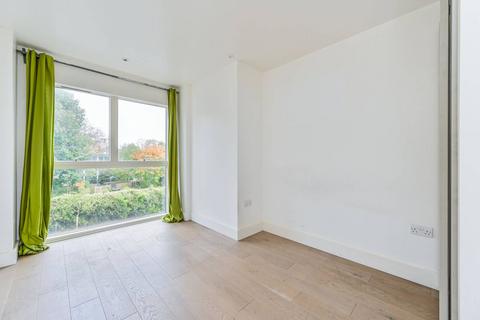 1 bedroom flat for sale, Stewarts Road, Nine Elms, London, SW8