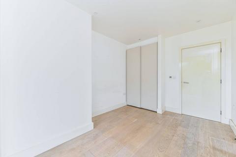 1 bedroom flat for sale, Stewarts Road, Nine Elms, London, SW8