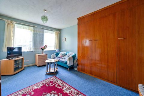 Studio for sale, Westcott Road, Kennington, London, SE17