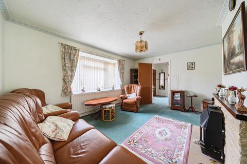 20 Lockyer Crescent, Tiverton, EX16 5QF