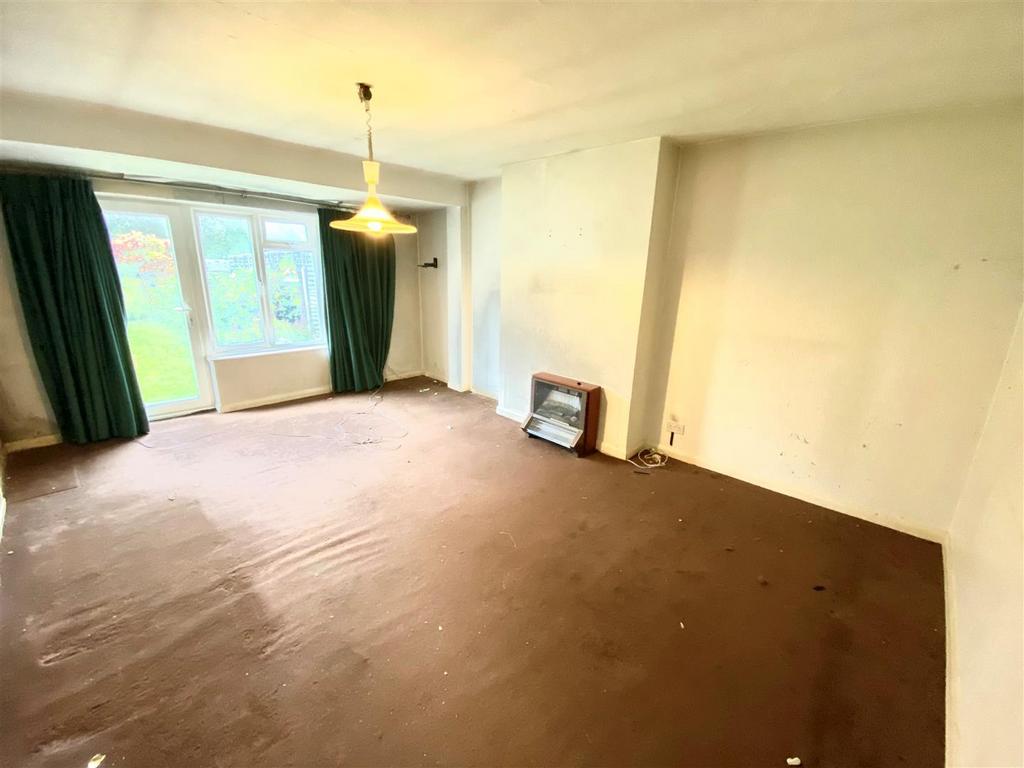 Westland Drive, Brookmans Park... 2 bed semidetached bungalow for sale