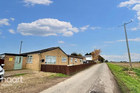 6 bedroom detached bungalow for sale, Euximoor Drove, Christchurch