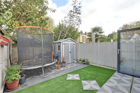 8 Trafalgar Grove, London, SE10 9TB