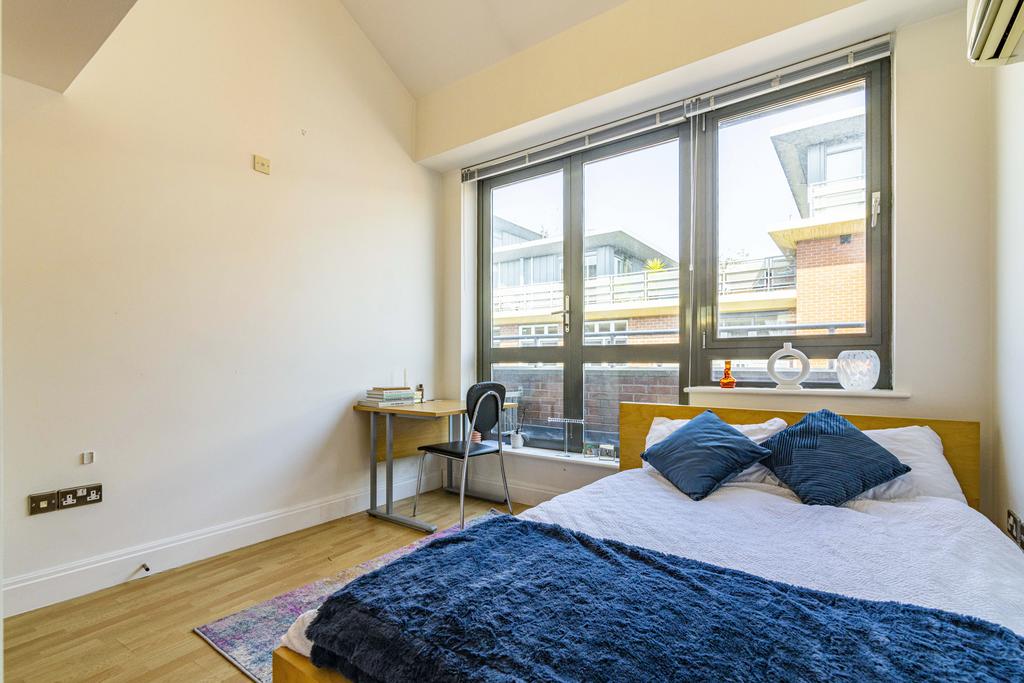 Flat17 The Point-2