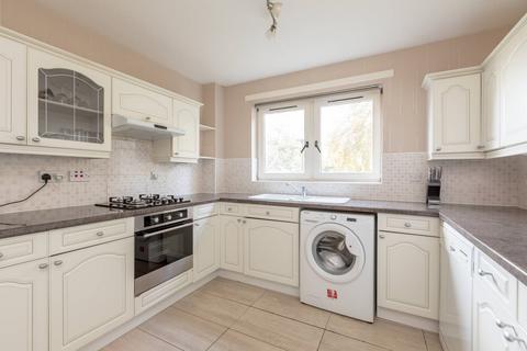 13/2 Craigend Park, Edinburgh, EH16 5XX